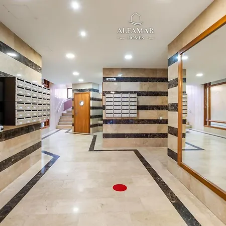Joie - Modern With Parking & Pool Apartament
